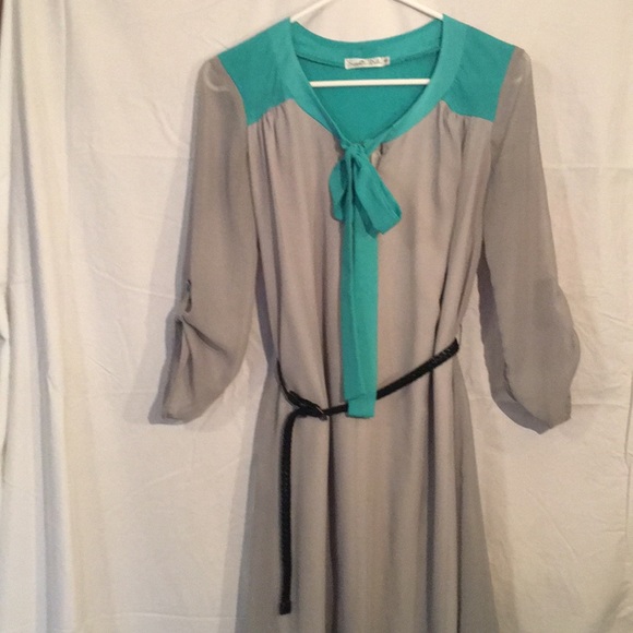 Lavender Dress with Teal accent - Picture 2 of 7